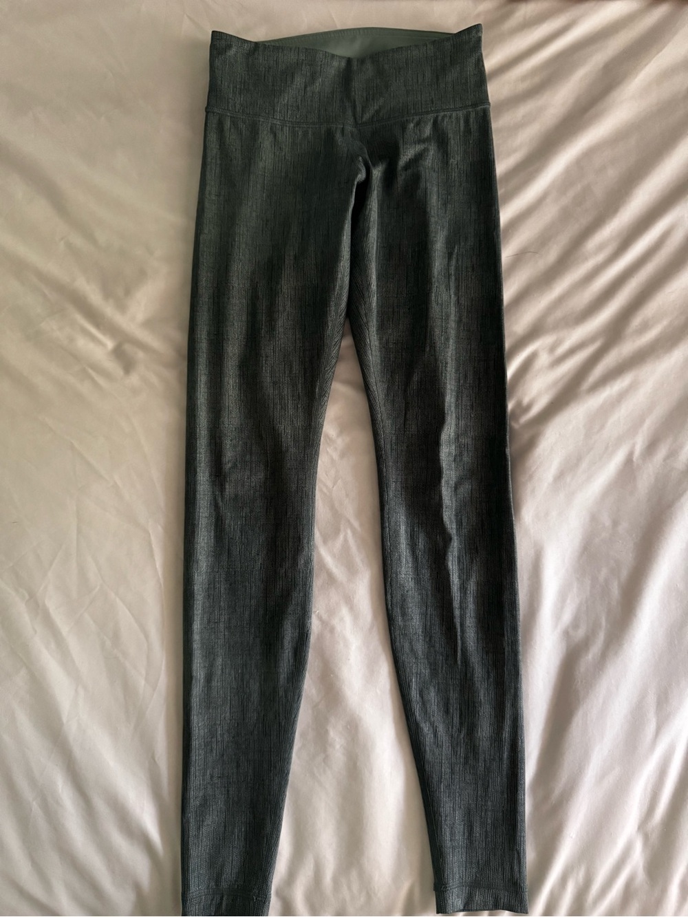 Lululemon Athletica Women’s Green Print Leggings